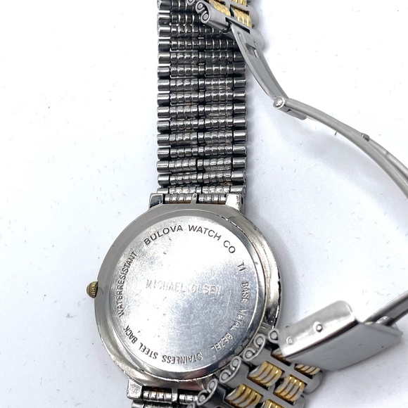 Vintage Beautiful Bulova Women's Quartz Two-Tone Watch - Picture 3 of 5